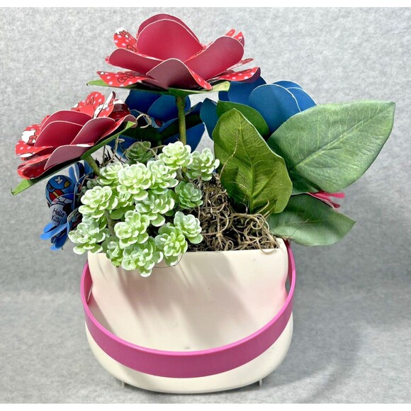 Hello Kitty Sanrio Bucket Edible‎ Arrangements Plastic Container HK Paper Roses - Picture 9 of 16